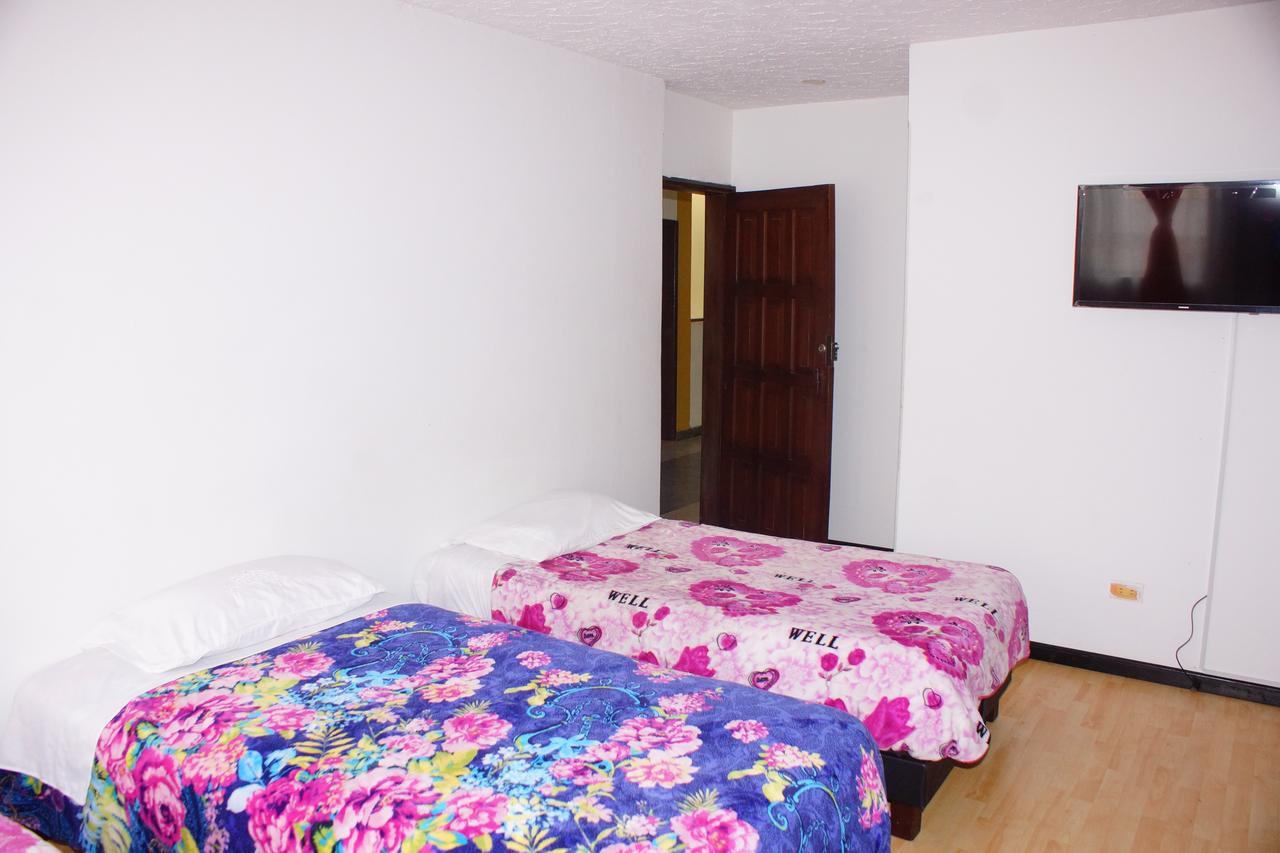Hotel Dinnar Ipiales Exterior photo